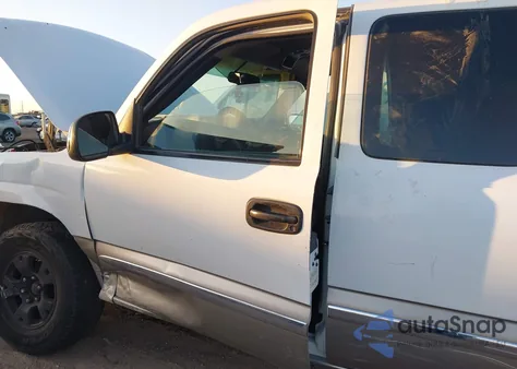 2000 GMC Sierra 1500 Sle from USA, damaged, VIN 1GTEK19T5YE311165
